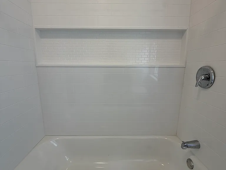 10225 Avon Ave — Photo 7