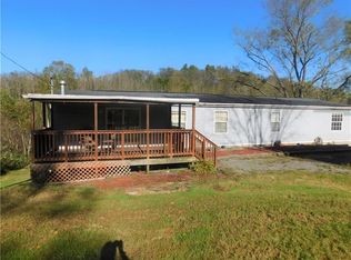 939 Yukon Rd, Ruffs Dale, PA 15679