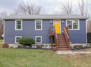 3 Scism Cir, Red Hook, NY 12571