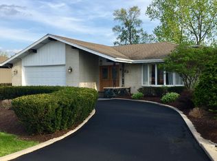 8623 W 98th St, Palos Hills, IL