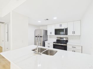 2124 Burton Dr APT 105, Austin, TX 78741