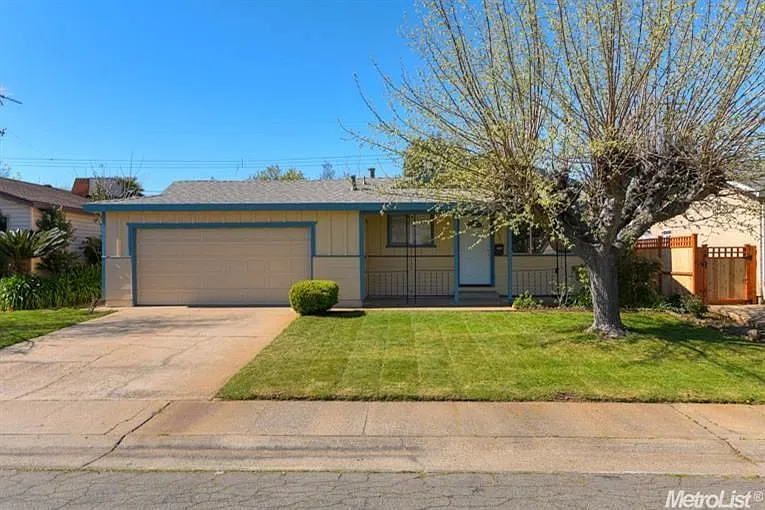 4880 79th St photo 1