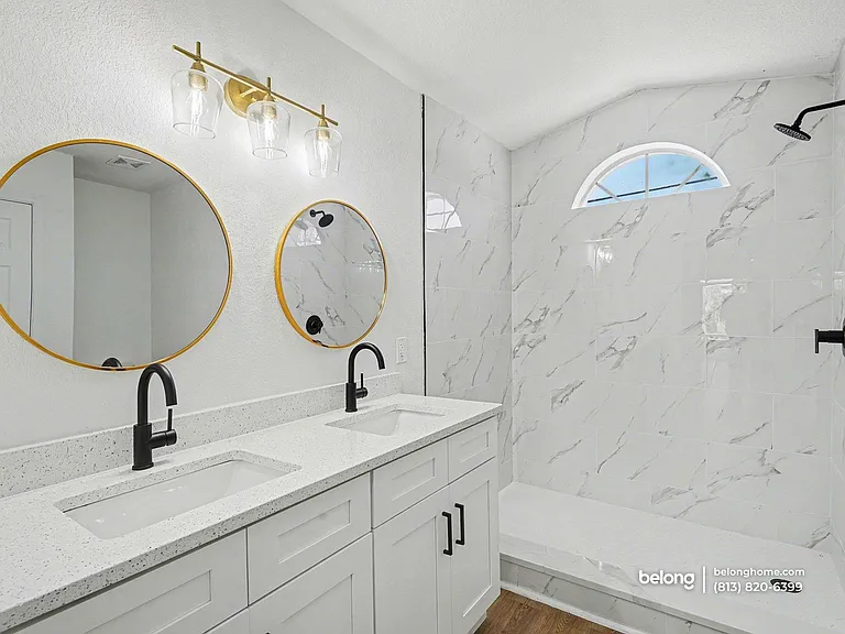 527 Rotonda Cir — Photo 10
