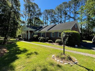 1003 W Queen St, Edenton, NC 27932