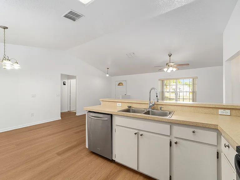 7184 Hemlock Loop — Photo 18