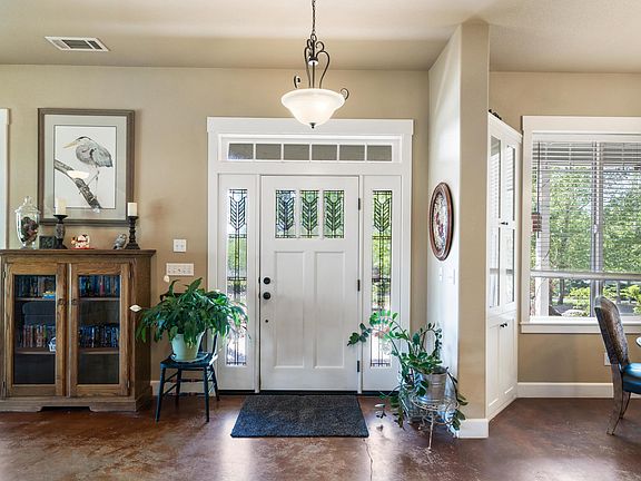 2nd image of 10485 Neville Way