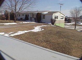 860 Springvale Rd, Red Lion, PA 17356