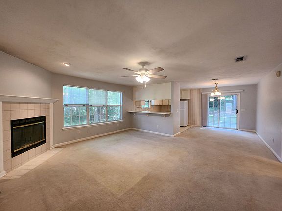 3rd image of 5337 Saint Ives Ln