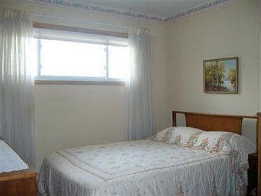 3rd image of 1582 Algiers Dr