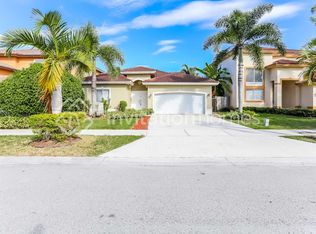 4601 SW 164th Ct, Miami, FL 33185