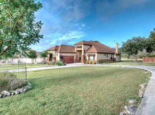 172 Spring Lakes Pkwy, Ingram, TX 78025