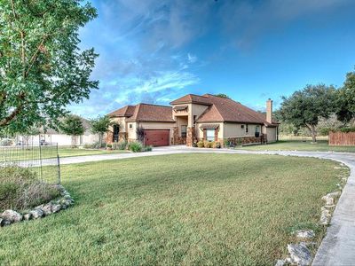 172 Spring Lakes Pkwy, Ingram, TX, 78025