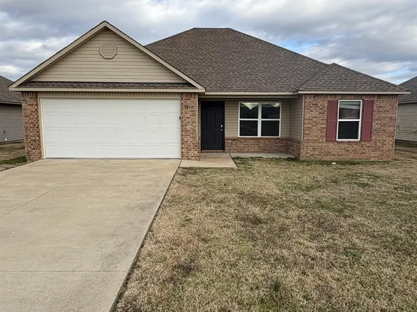 3804 Churchill Dr, Jonesboro, AR 72404
