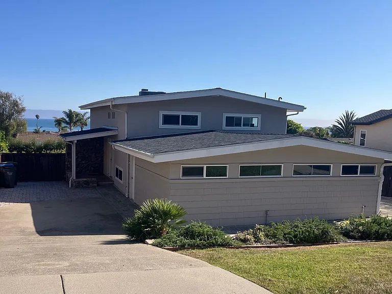 213 El Portal Dr — Photo 1
