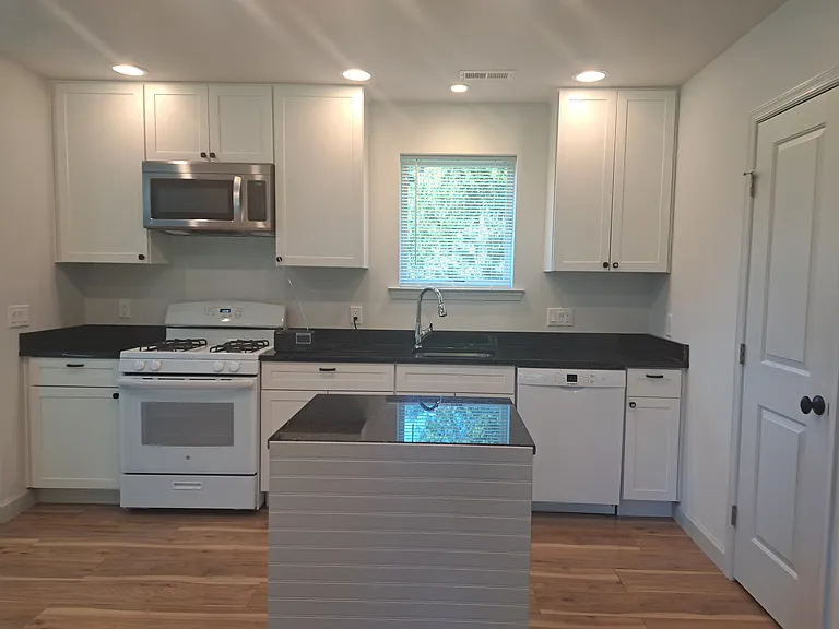 20416 Hopkins Rd — Photo 7