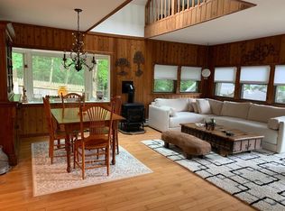 60 Wheatley Rd, Hinesburg, VT 05461