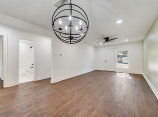 221 Creek Cove Dr, Dallas, TX 75217