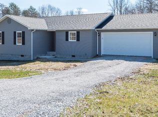 9 Clover Field Dr, Corbin, KY 40701