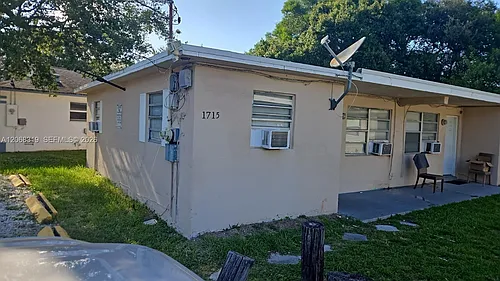 1715 NW 8th Ct #1 Photo 1 1715 NW 8th Ct #1 Photo 1