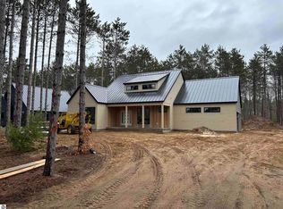 1890 Cascade Trl, Traverse City, MI 49685