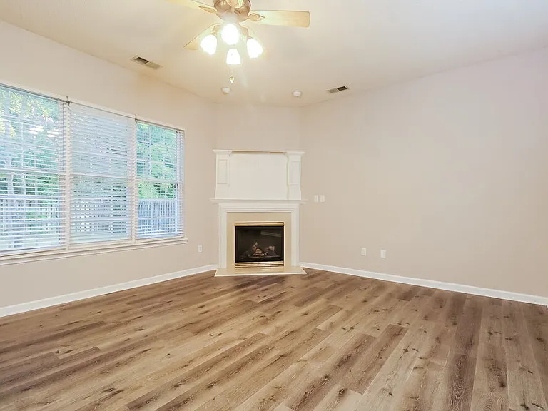 15541 Dehavilland Dr — Photo 6