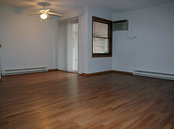3rd image of 1351 Cunat Ct APT 1D