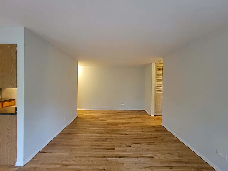 6825 N. Sheridan Rd — Photo 10