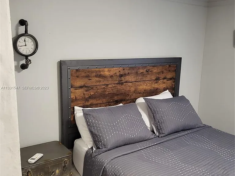 1445 N Andrews Ave — Photo 7