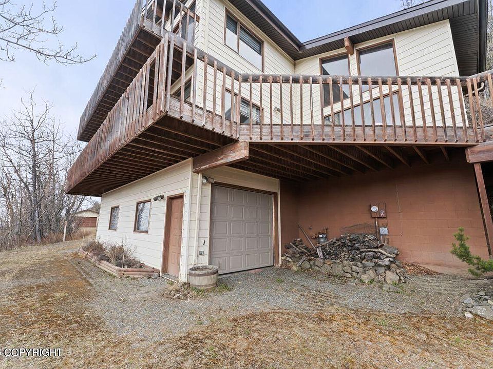 1st image of 23675 Glacier View Dr