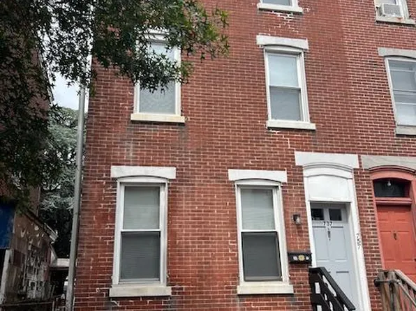 737 Chain St, Norristown, PA 19401