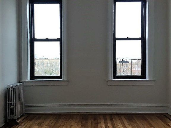 3rd image of 1281 Union St APT 6D