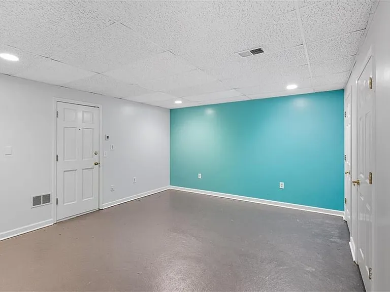 1211 Whitlock Ridge Dr SW — Photo 23