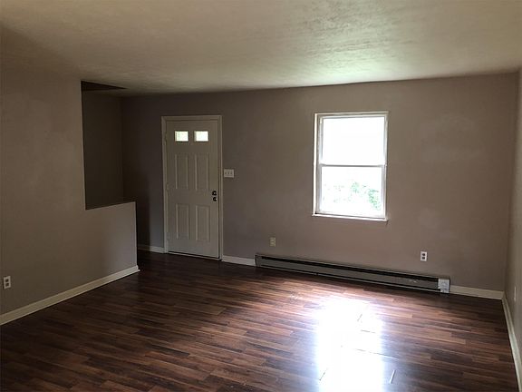4th image of 105 Harlan Ct #14876330