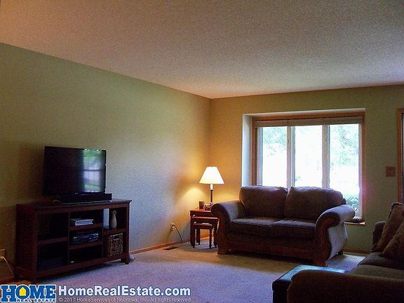 4th image of 3049 Orwell St