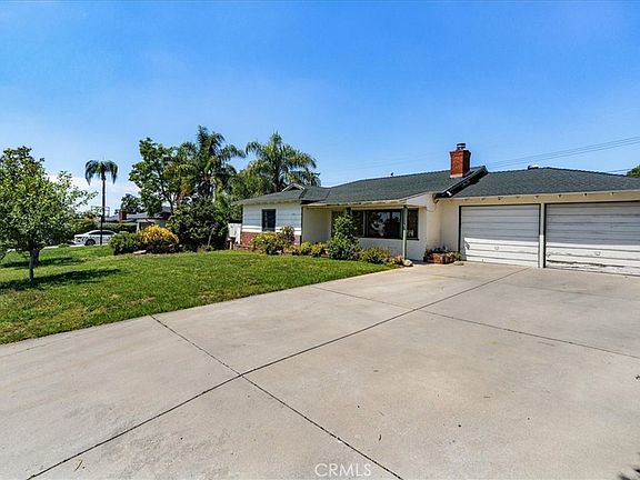 2nd image of 444 Myrtlewood Dr