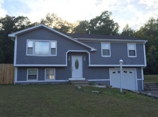 7 Wildrose Ln, Acushnet, MA 02743