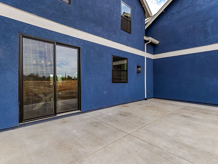 6790 Yvonne Ct — Photo 36