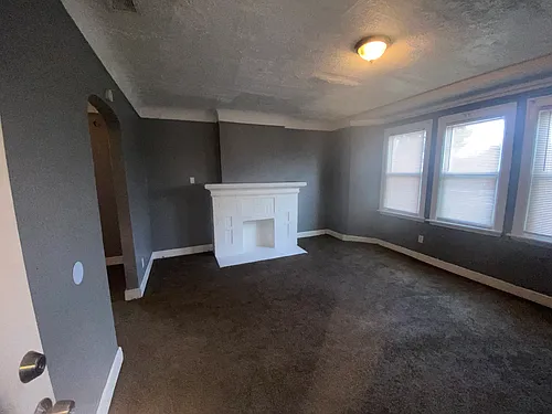 3831 Waverly St Photo 1
