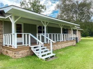 8400 Beechwood Dr, Grand Bay, AL 36541