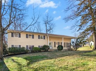 355 Ackerman Ave, Mountainside Boro, NJ 07092