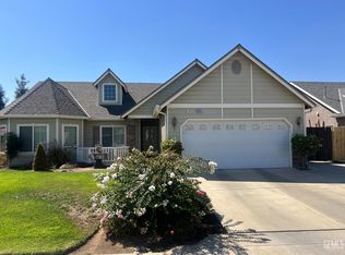 3205 N Dee Ann Ave, Fresno, CA