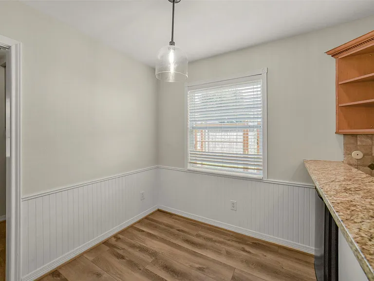 14915 Chadbourne Dr — Photo 12