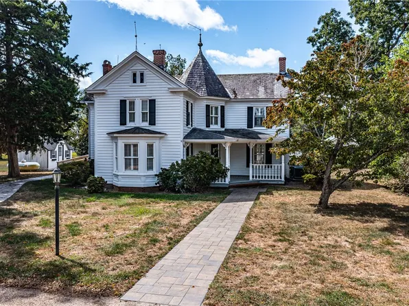 248 Cardinal Ln, White Stone, VA 22578