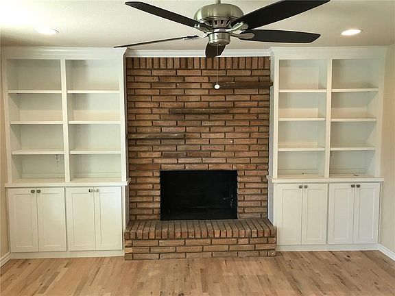 2nd image of 4801 Macie Ave
