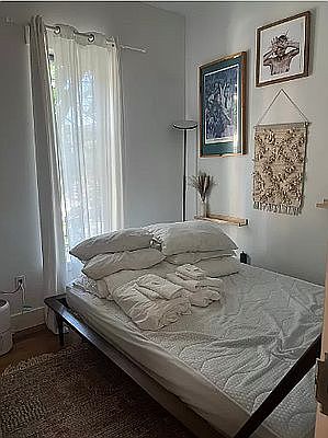 2nd image of 125 Lefferts Pl APT 02B