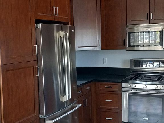 Kitchen and appliances