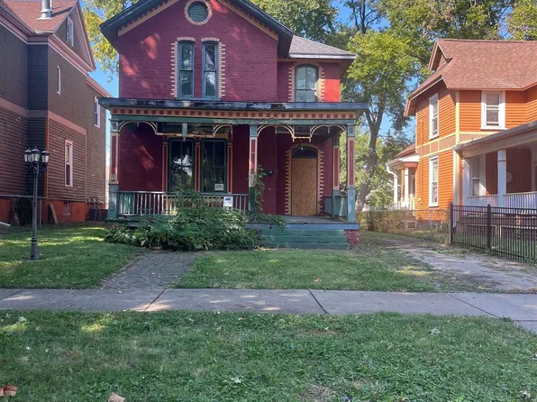 919 N 6th St, Springfield, IL 62702