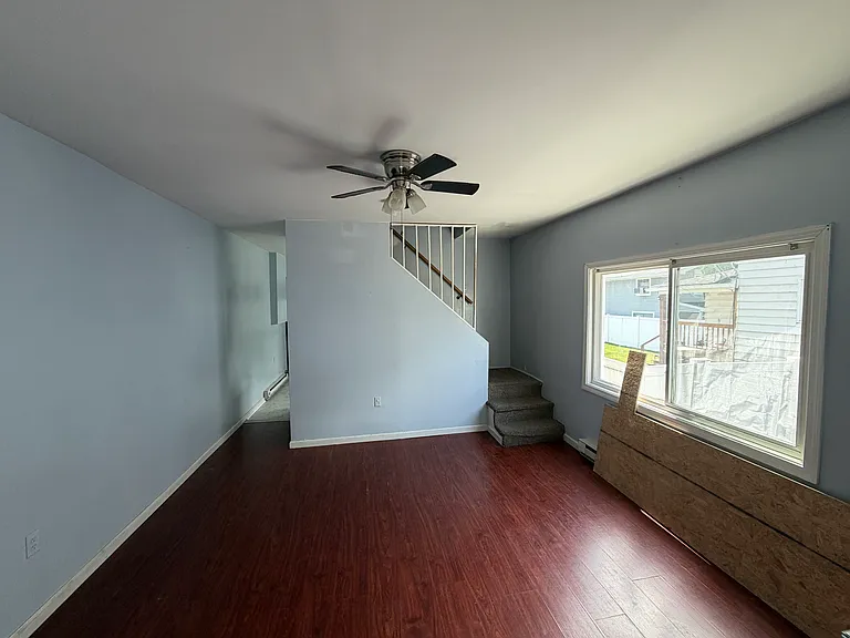 530 Shawnee St — Photo 4