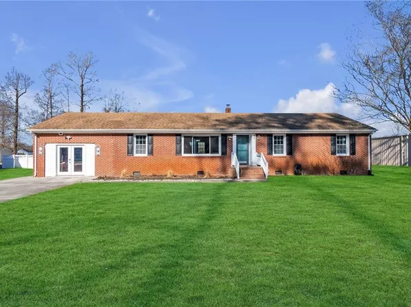 3516 Parr Ln, Chesapeake, VA 23323