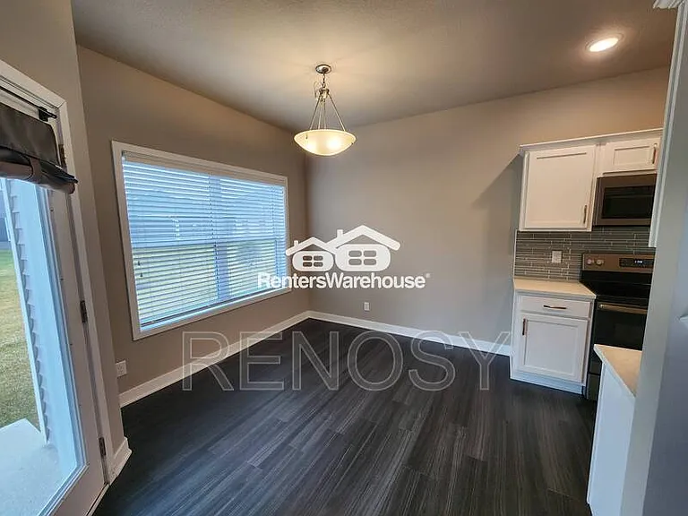 2829 NW Lois Ln — Photo 5